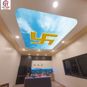 Mẫu trần xuyên sáng phòng thờ gia đình